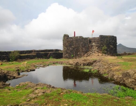 Things to See and Do When Visiting Visapur Fort